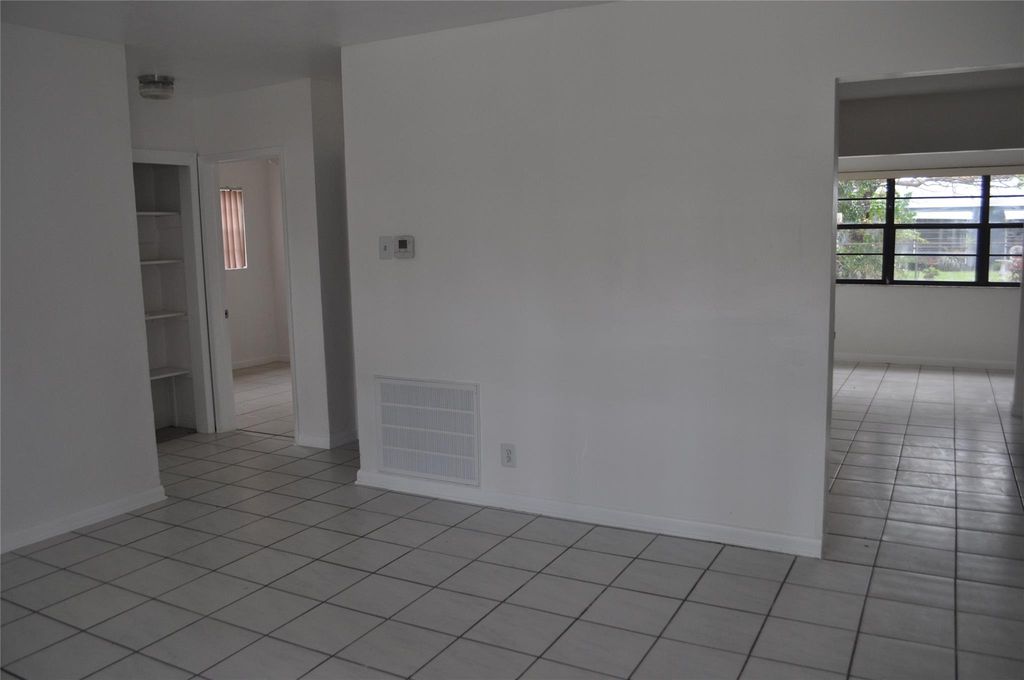 Photo of 6930 Liberty St, Hollywood, FL 33024 (MLS # F10514799)