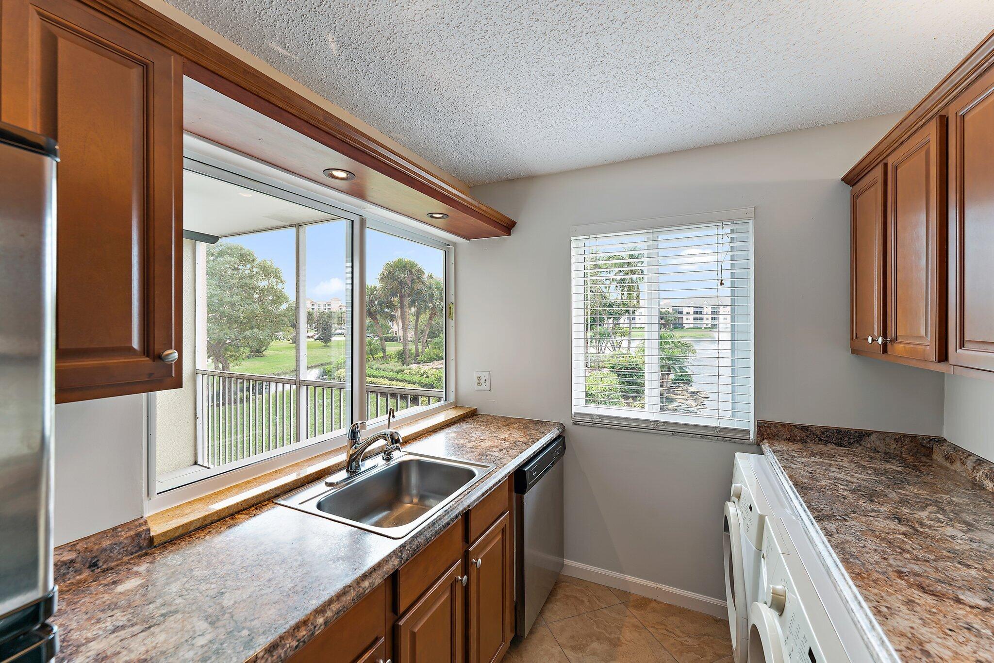 JUPITER BAY ONE THRU SIX CONDO - Residential