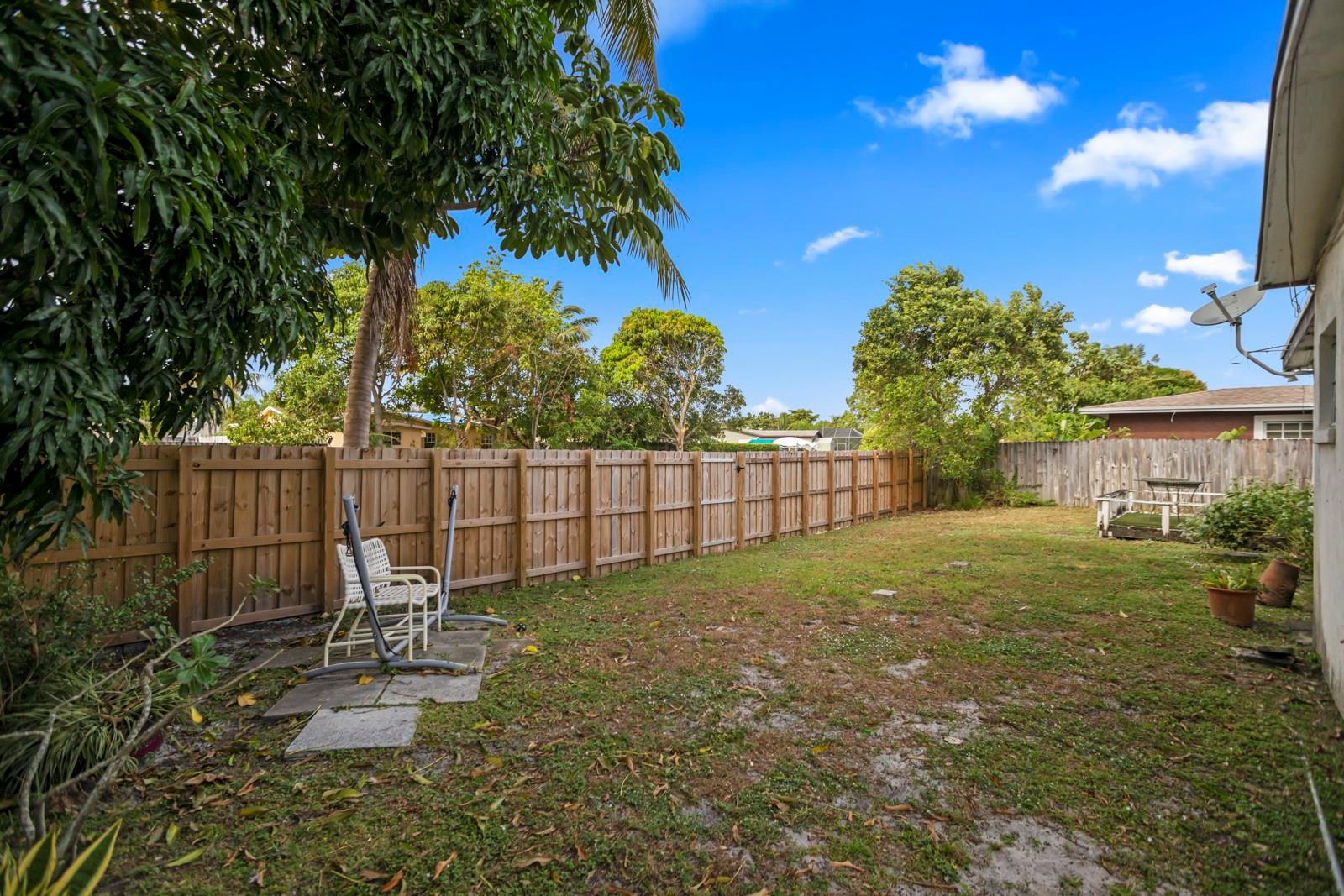 Lauderdale Lakes East Gat - Residential