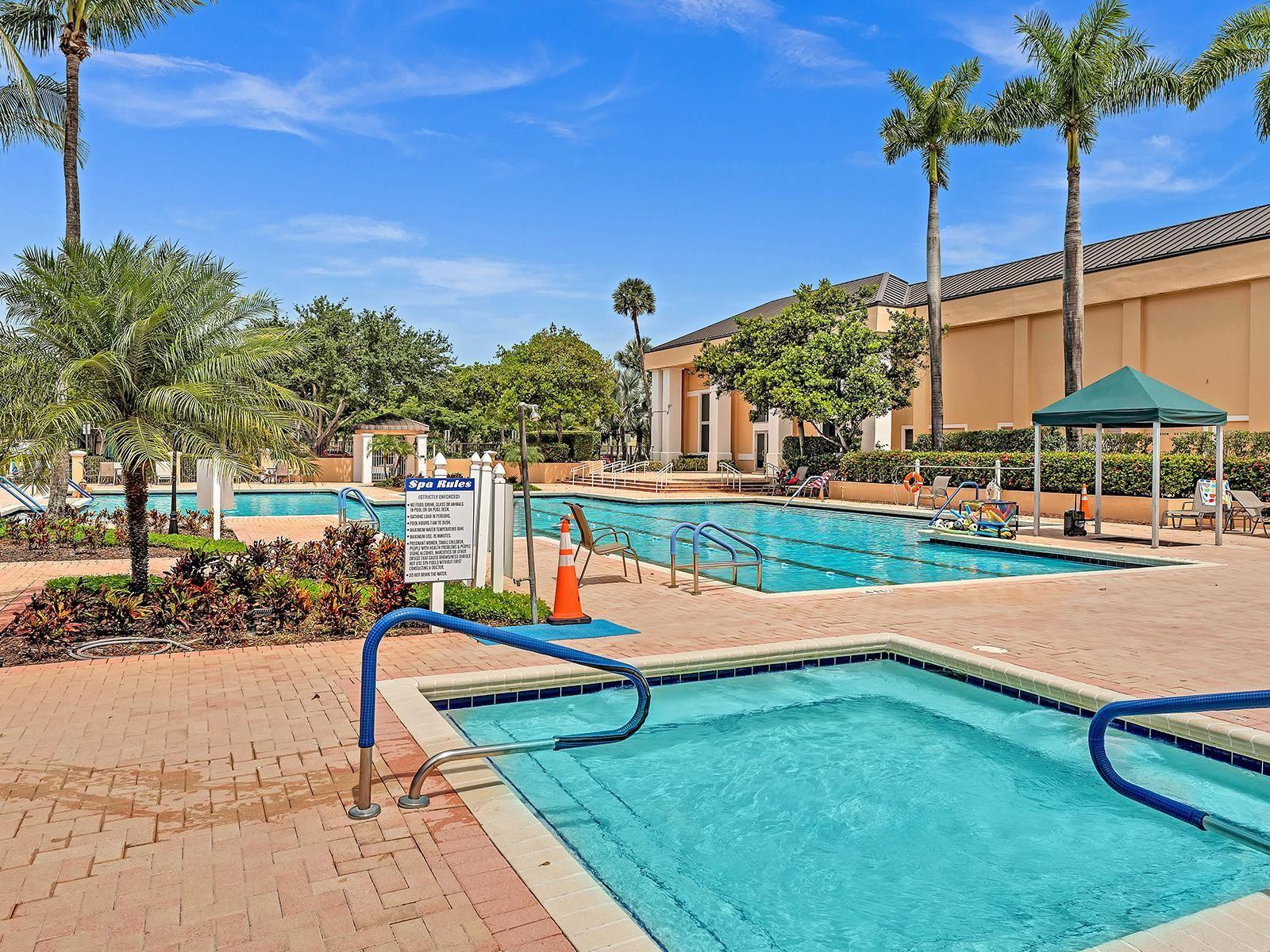 KINGS POINT - Residential