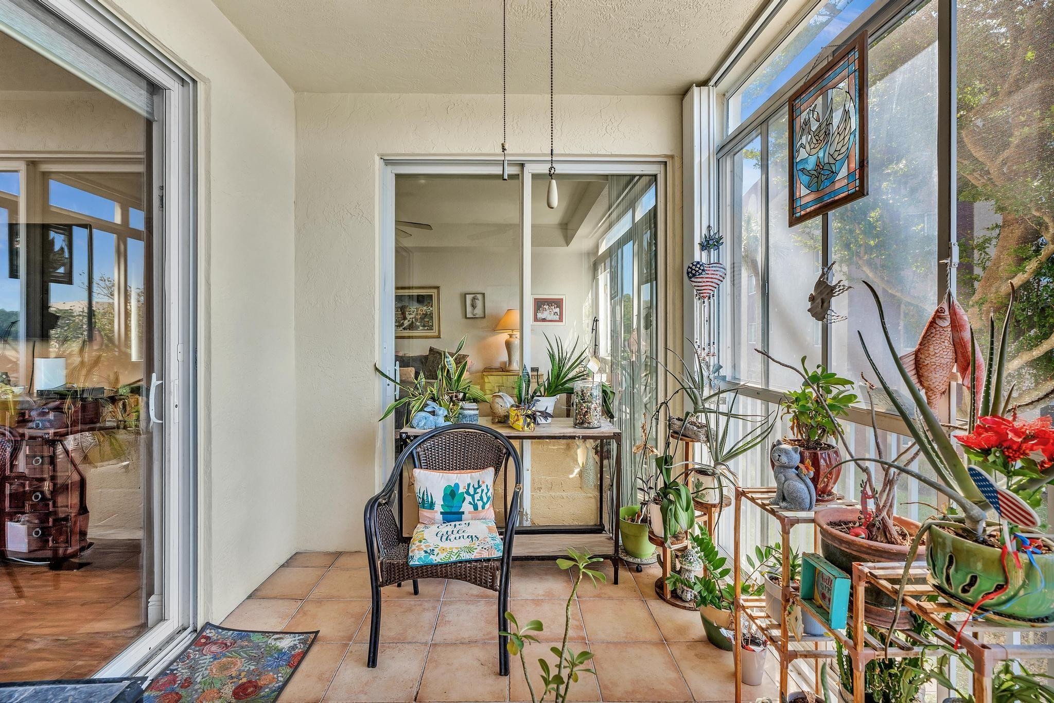 KINGS POINT - Residential