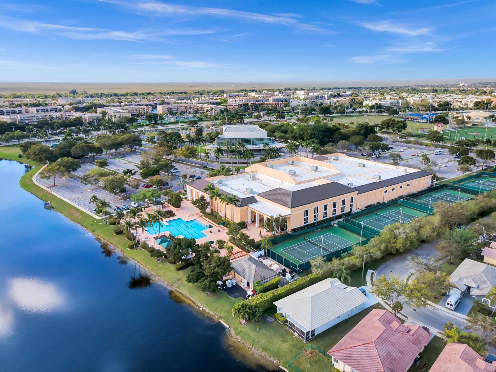 KINGS POINT - Residential