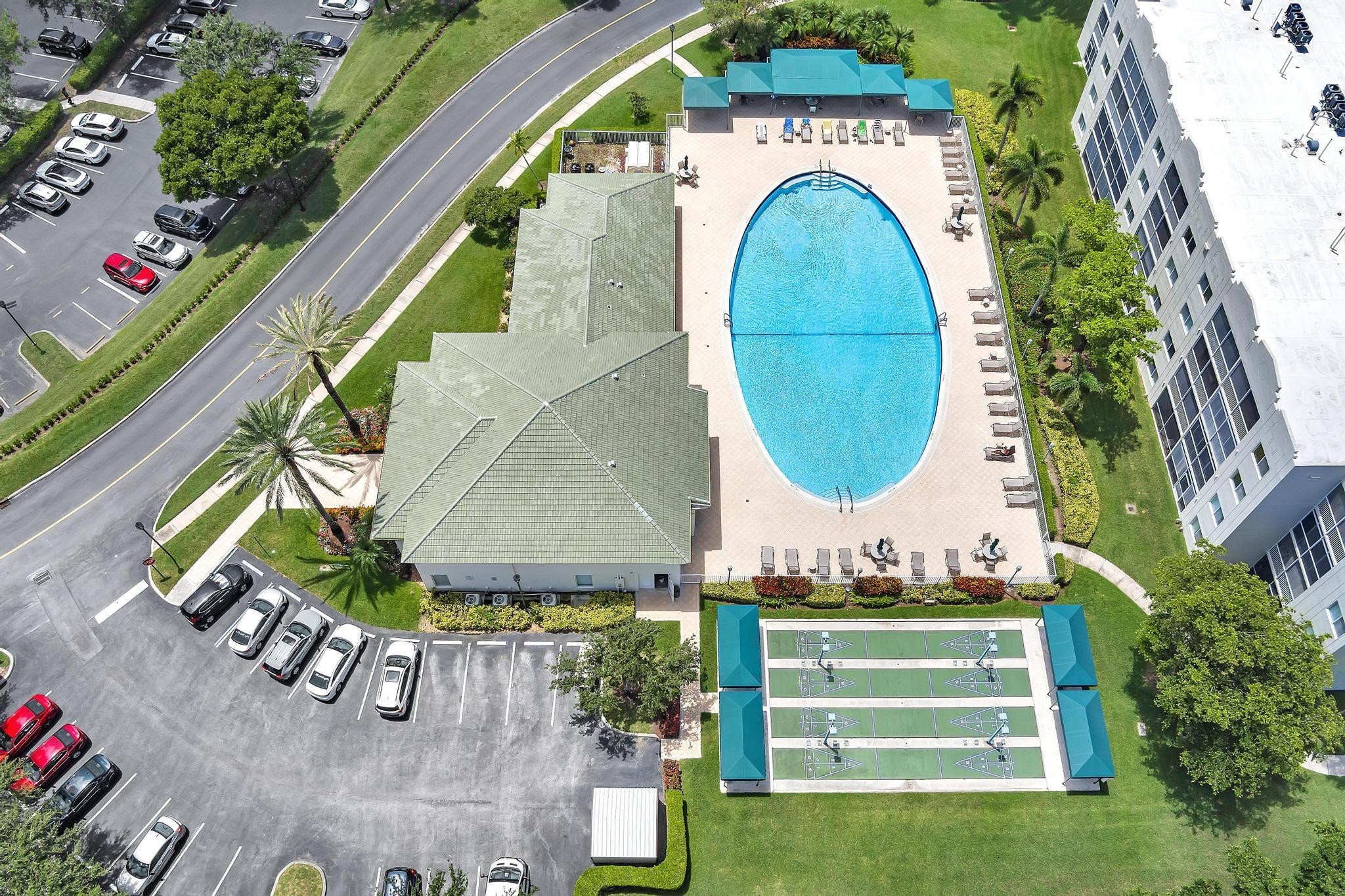 KINGS POINT - Residential