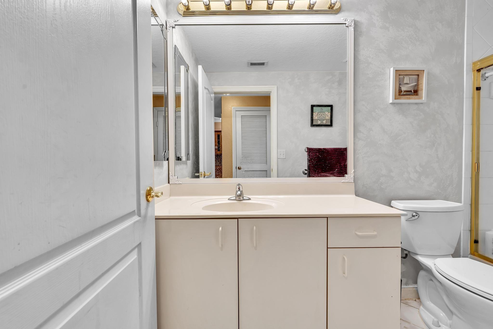 KINGS POINT - Residential