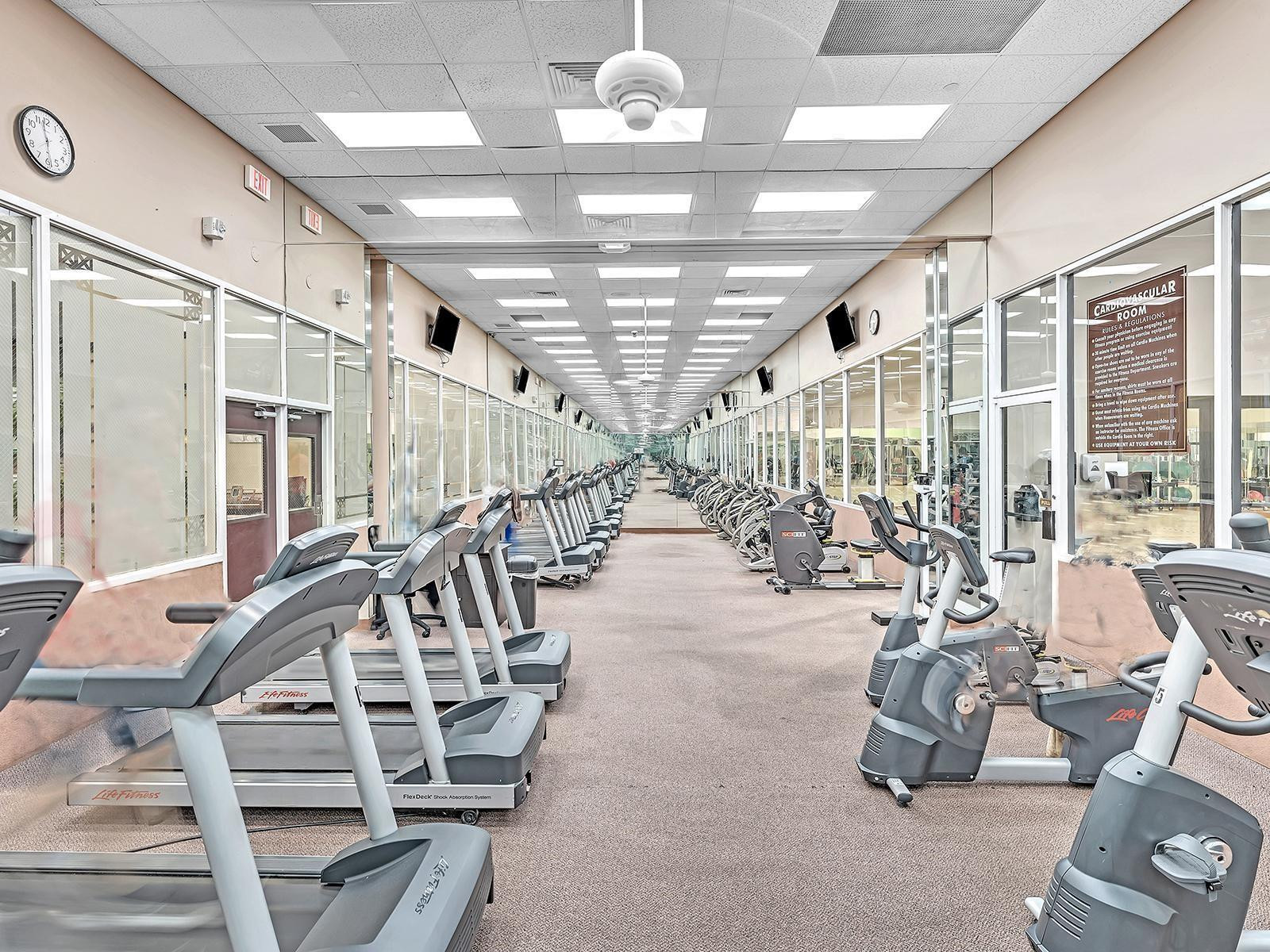 KINGS POINT - Residential