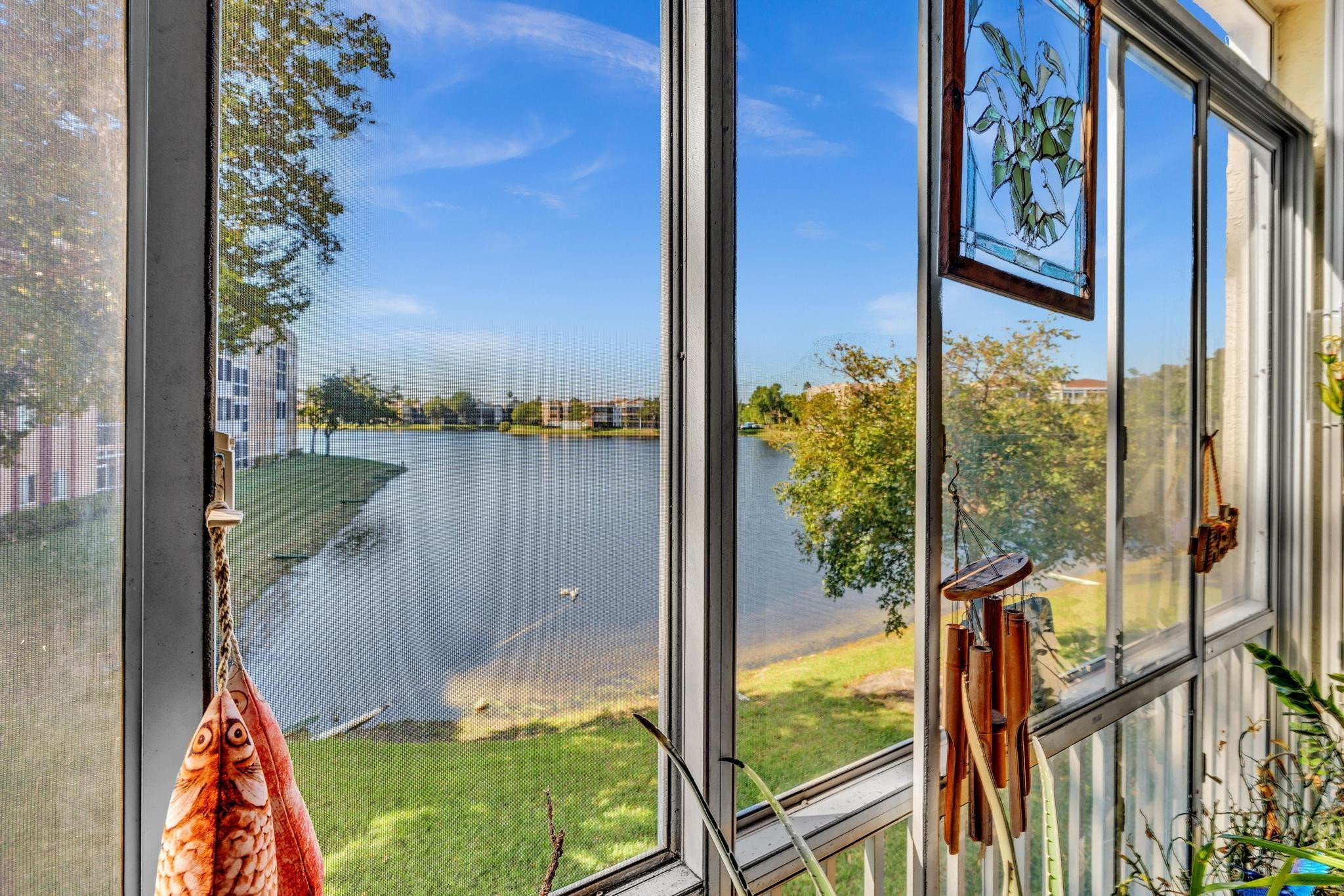 KINGS POINT - Residential