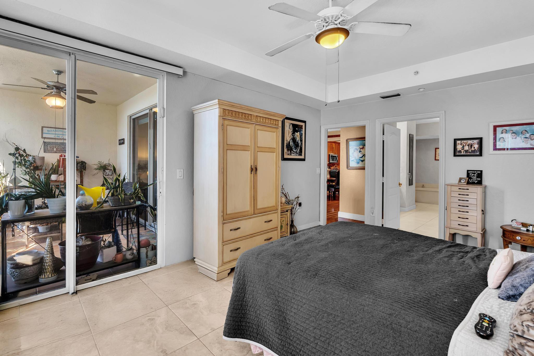 KINGS POINT - Residential