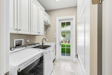 Tiny photo for 201 NE 3rd Court, Boca Raton, FL 33432 (MLS # R11167845)