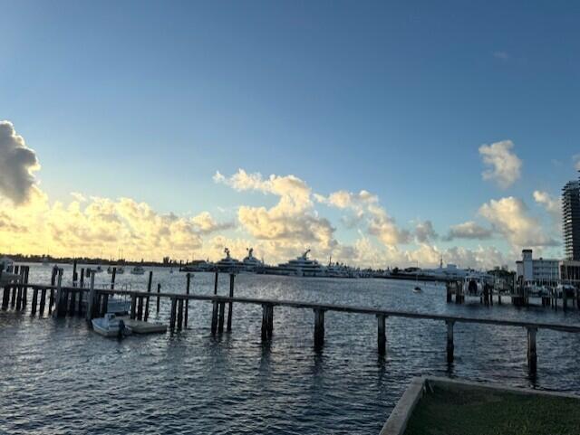 FORTY-EIGHT HUNDRED - Residential Lease