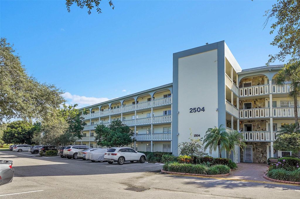 Photo of 2504 Antigua Terrace #H2, Coconut Creek, FL 33066 (MLS # F10535741)