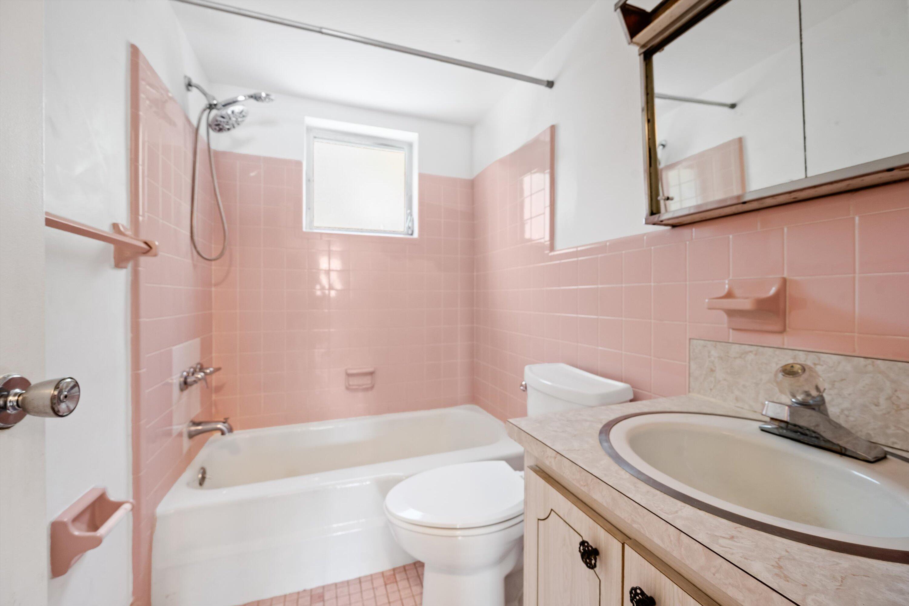 STERLING HOUSE CONDO - Residential Lease