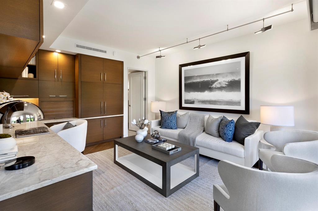 CASA ENCANTADA CONDO - Residential