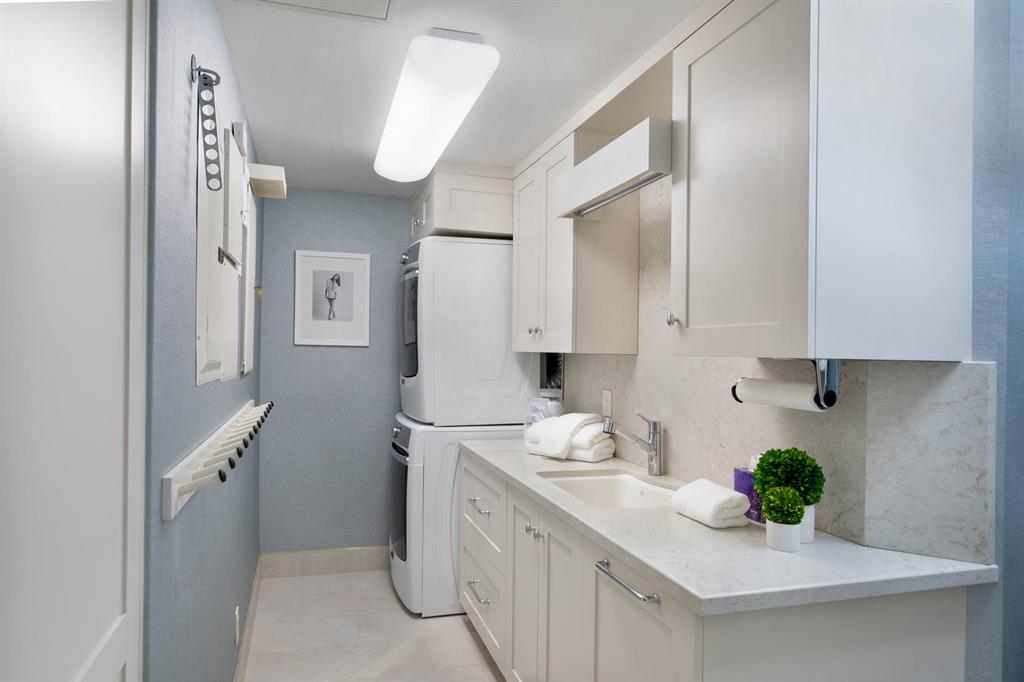 CASA ENCANTADA CONDO - Residential