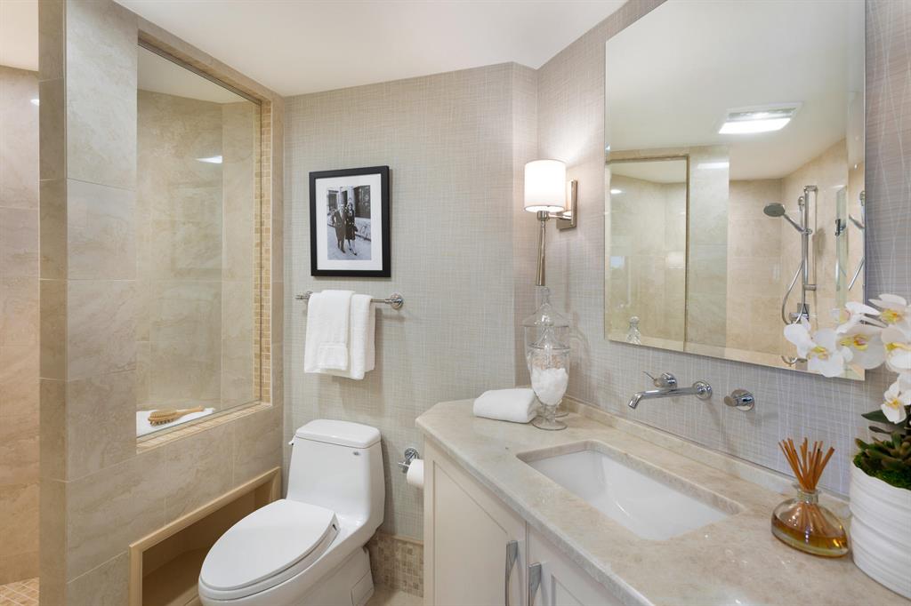 CASA ENCANTADA CONDO - Residential