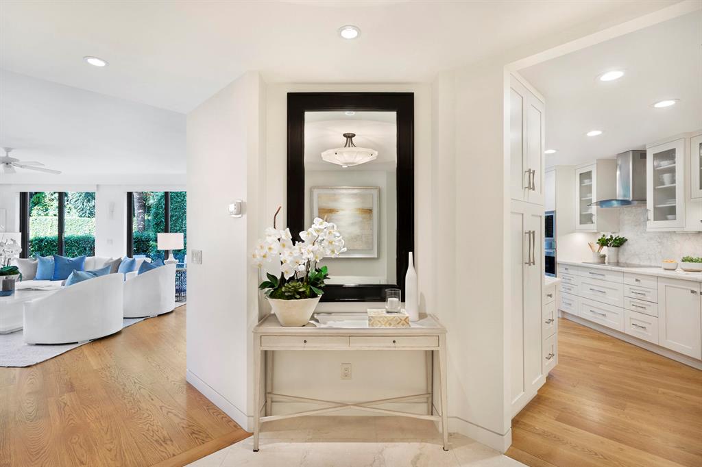 CASA ENCANTADA CONDO - Residential