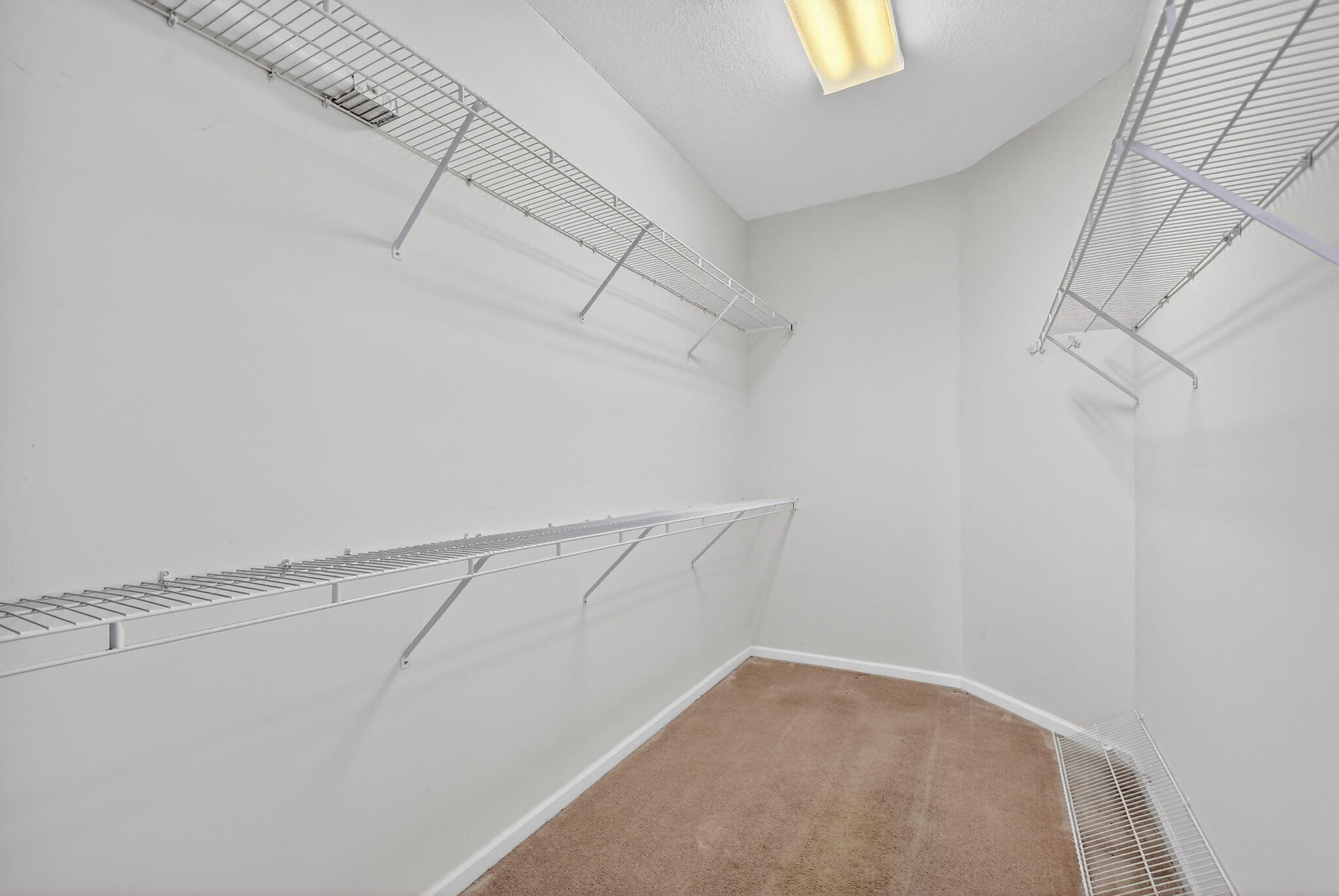 CRYSTAL POINTE I CONDO - Residential