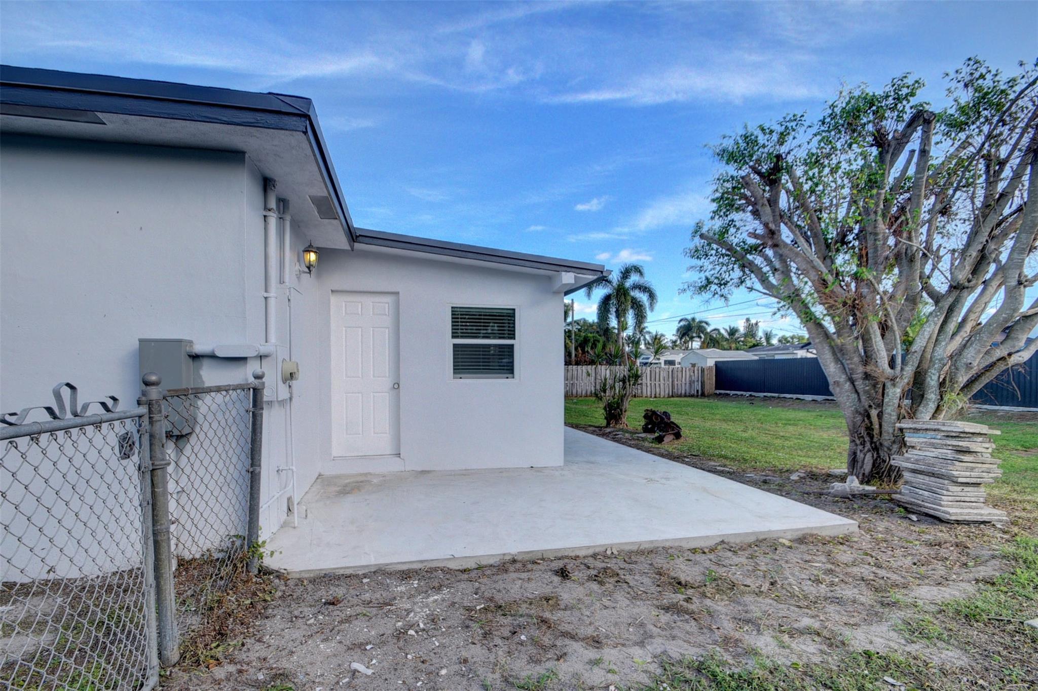 Palm Spgs Village 02 - Residential