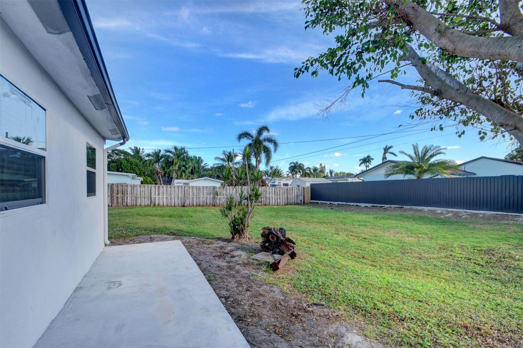 Palm Spgs Village 02 - Residential