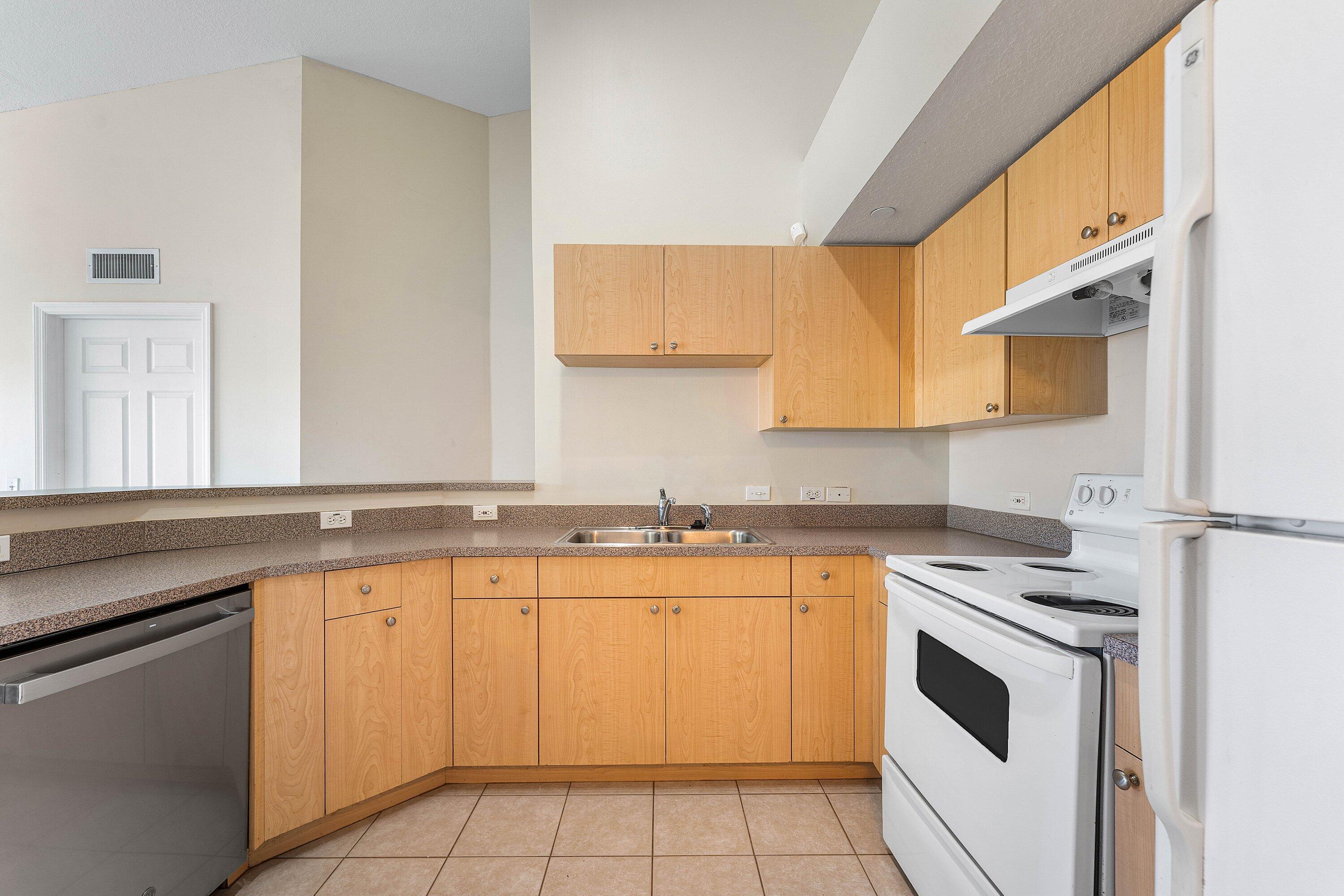 VILLA DEL SOL CONDO - Residential