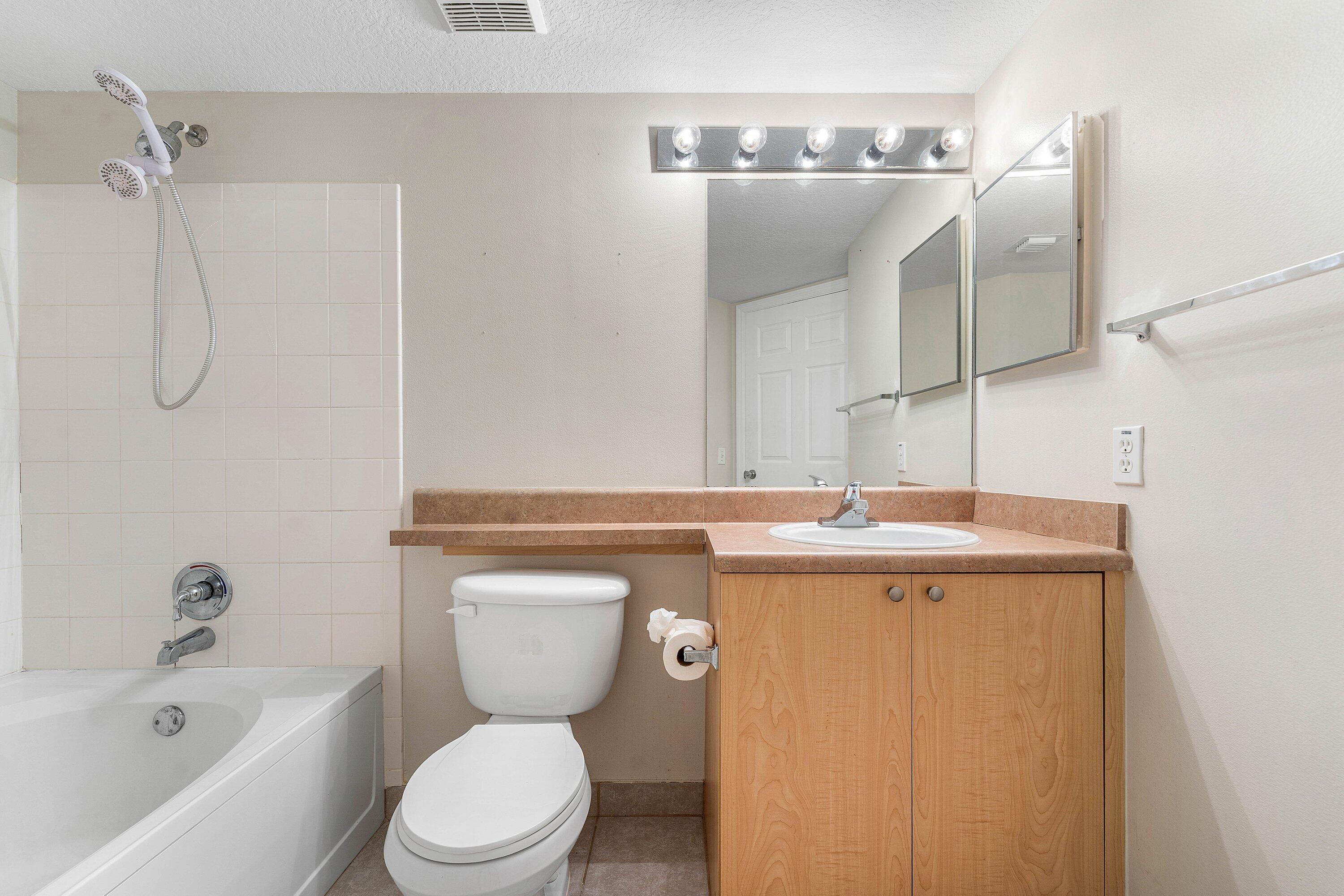 VILLA DEL SOL CONDO - Residential