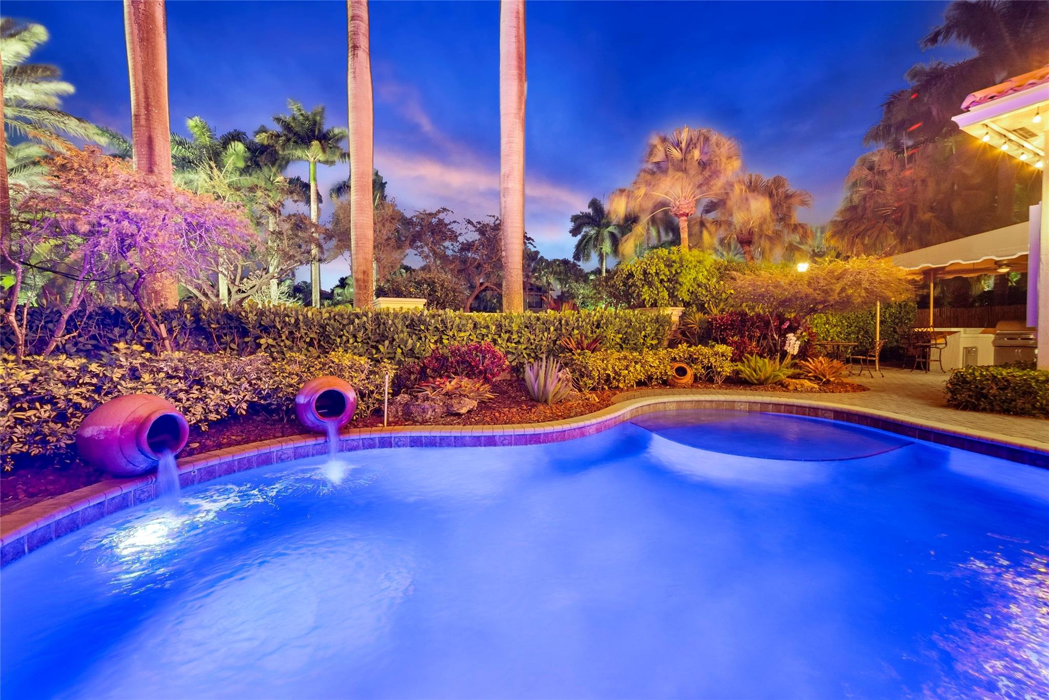 VENETIAN ISLES - Residential