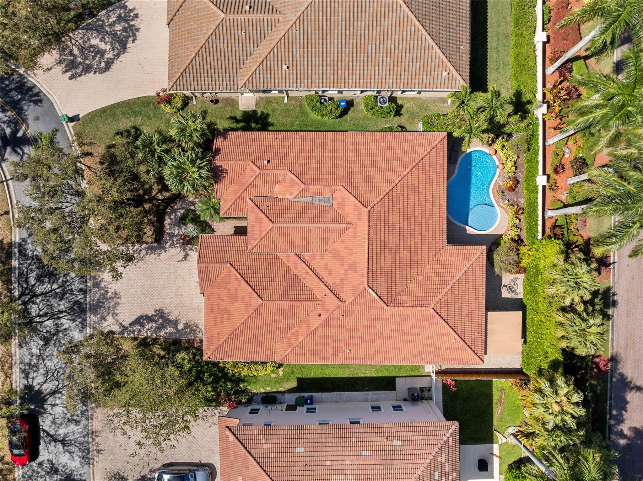 VENETIAN ISLES - Residential