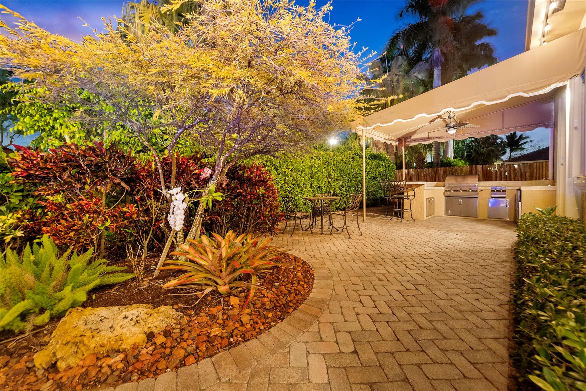 VENETIAN ISLES - Residential