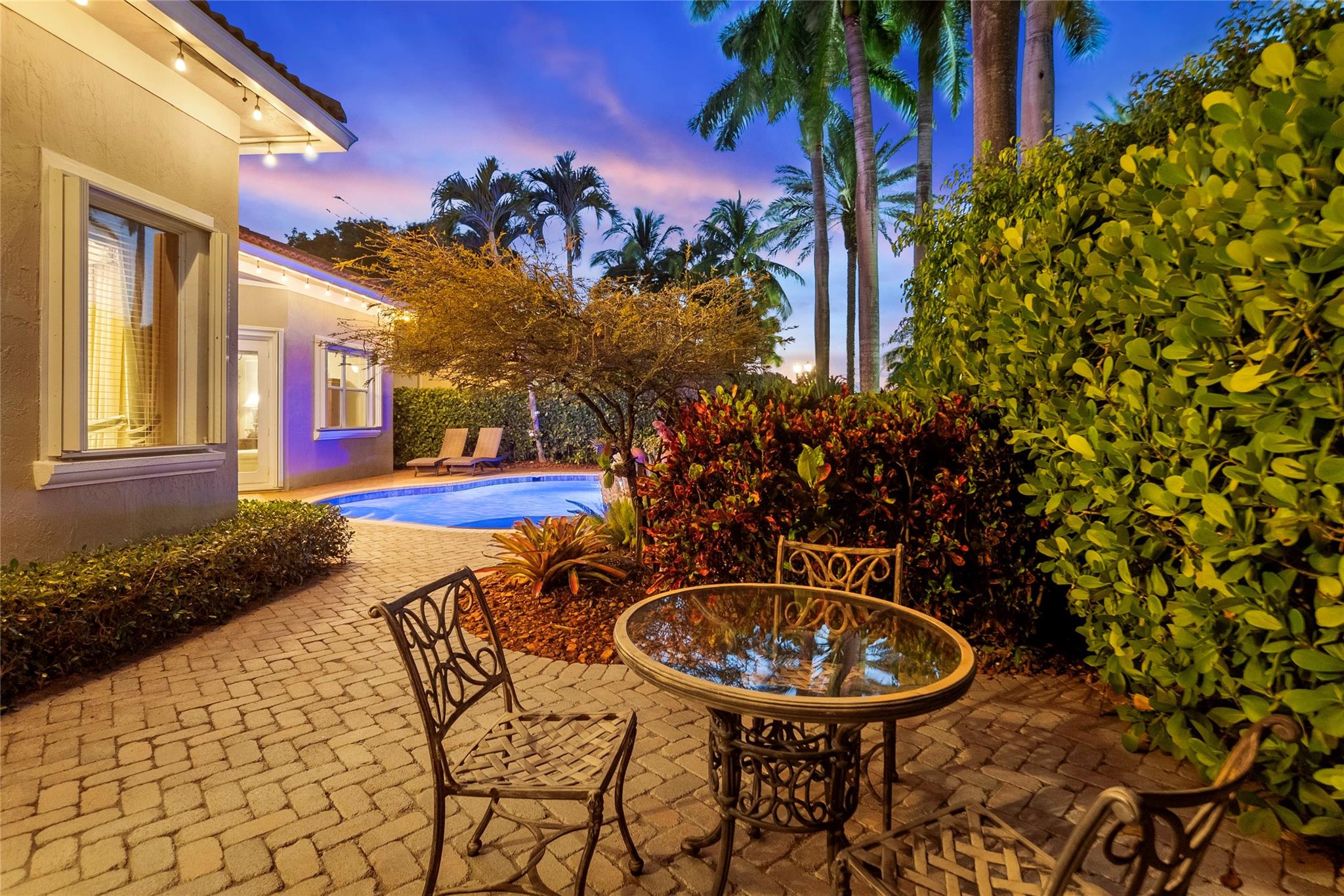 VENETIAN ISLES - Residential