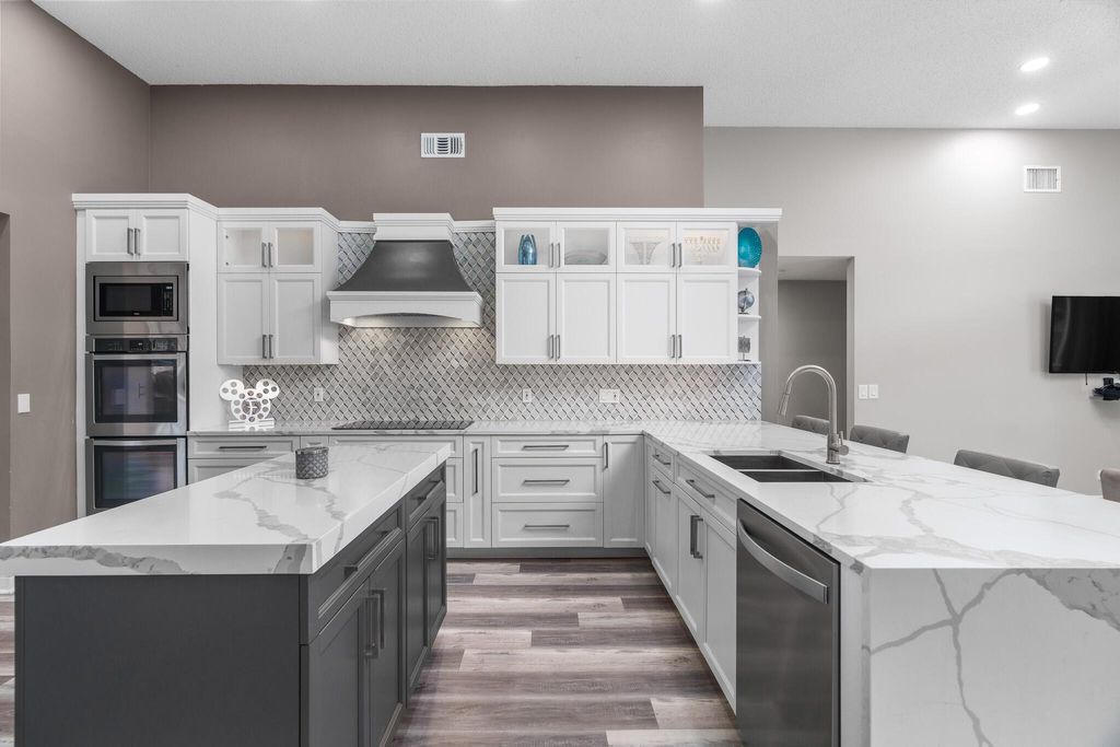 Photo of 19916 Dinner Key Drive, Boca Raton, FL 33498 (MLS # R11102793)