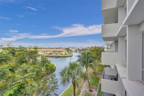 Condominium in Pompano Beach FL 801 Federal Hwy Hwy 37.jpg