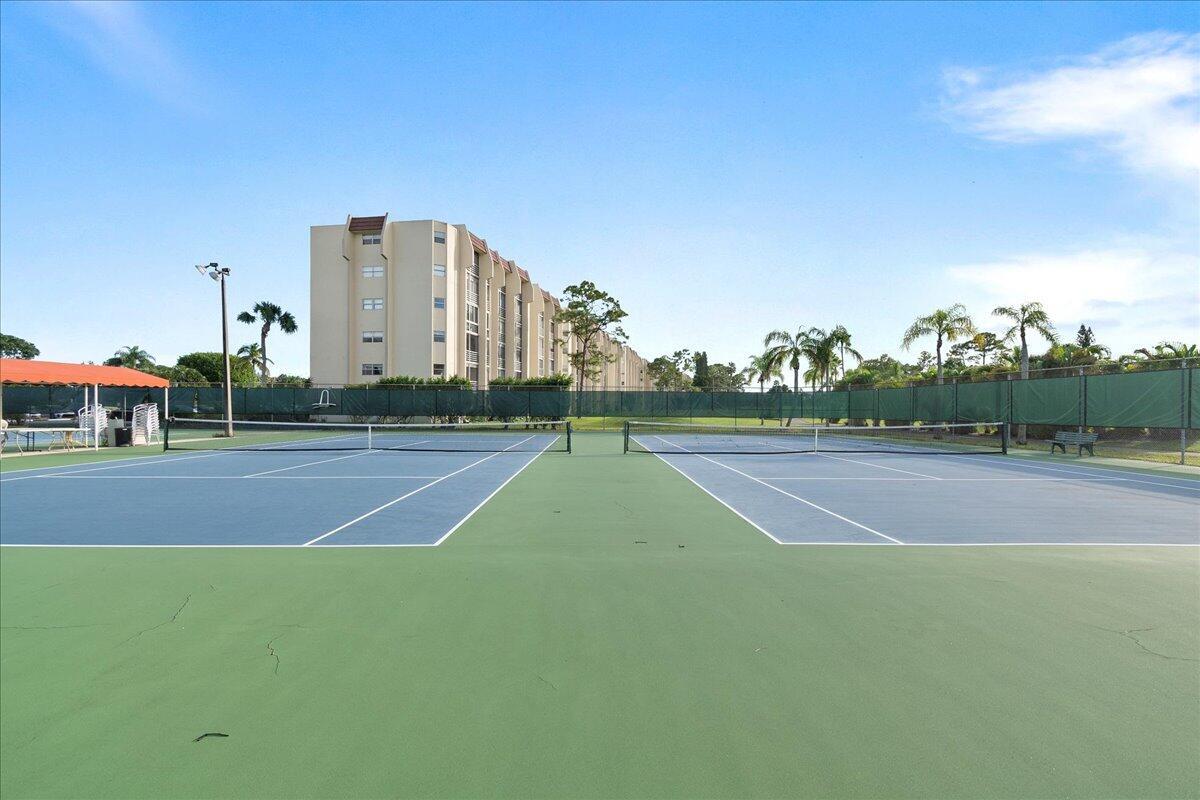 POINCIANA PLACE CONDO 1,2 - Residential