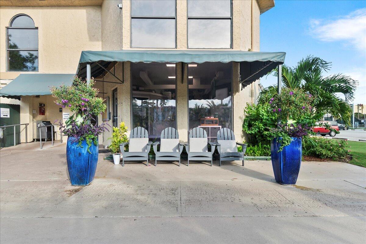 POINCIANA PLACE CONDO 1,2 - Residential