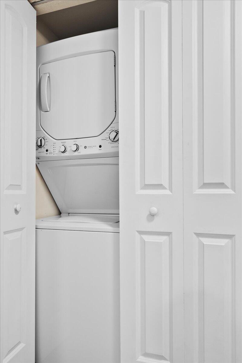 POINCIANA PLACE CONDO 1,2 - Residential