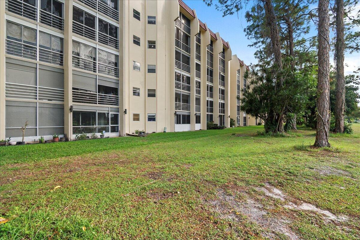 POINCIANA PLACE CONDO 1,2 - Residential
