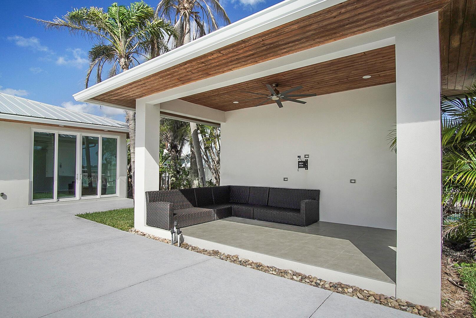 Indian River Dr - Residential