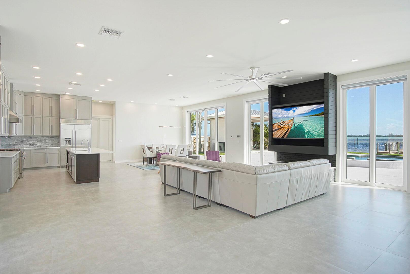 Indian River Dr - Residential