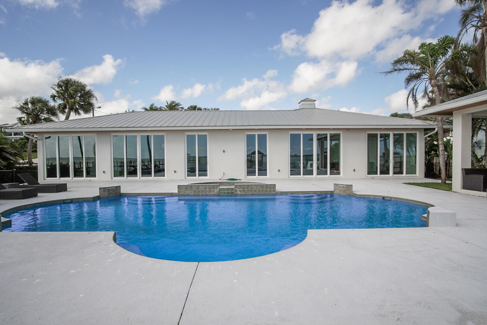 Indian River Dr - Residential