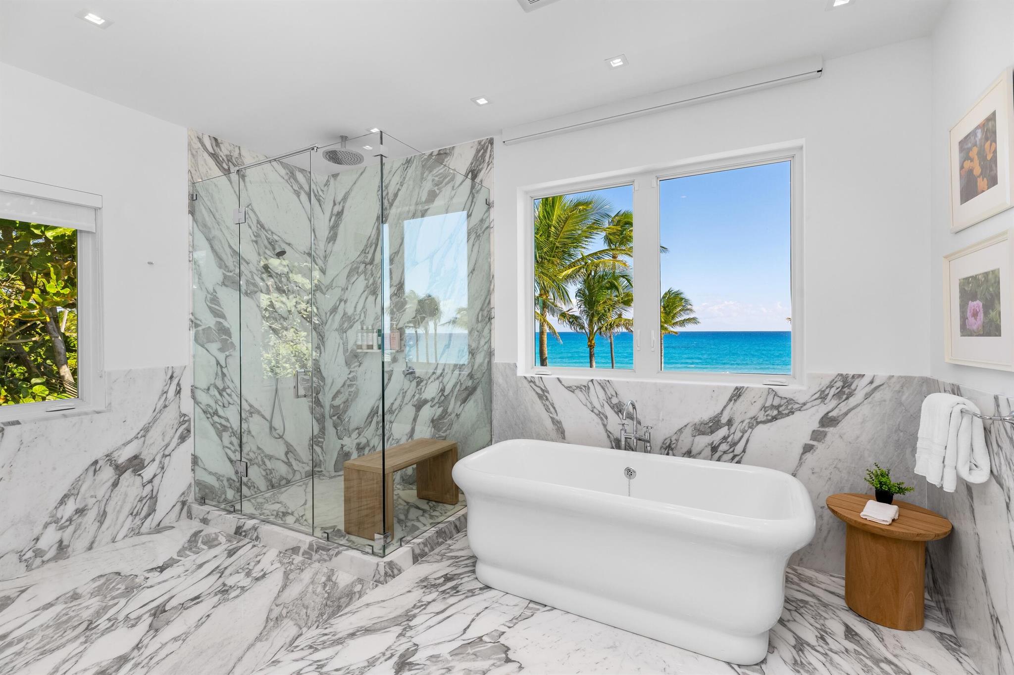 VIA VIZCAYA - Residential