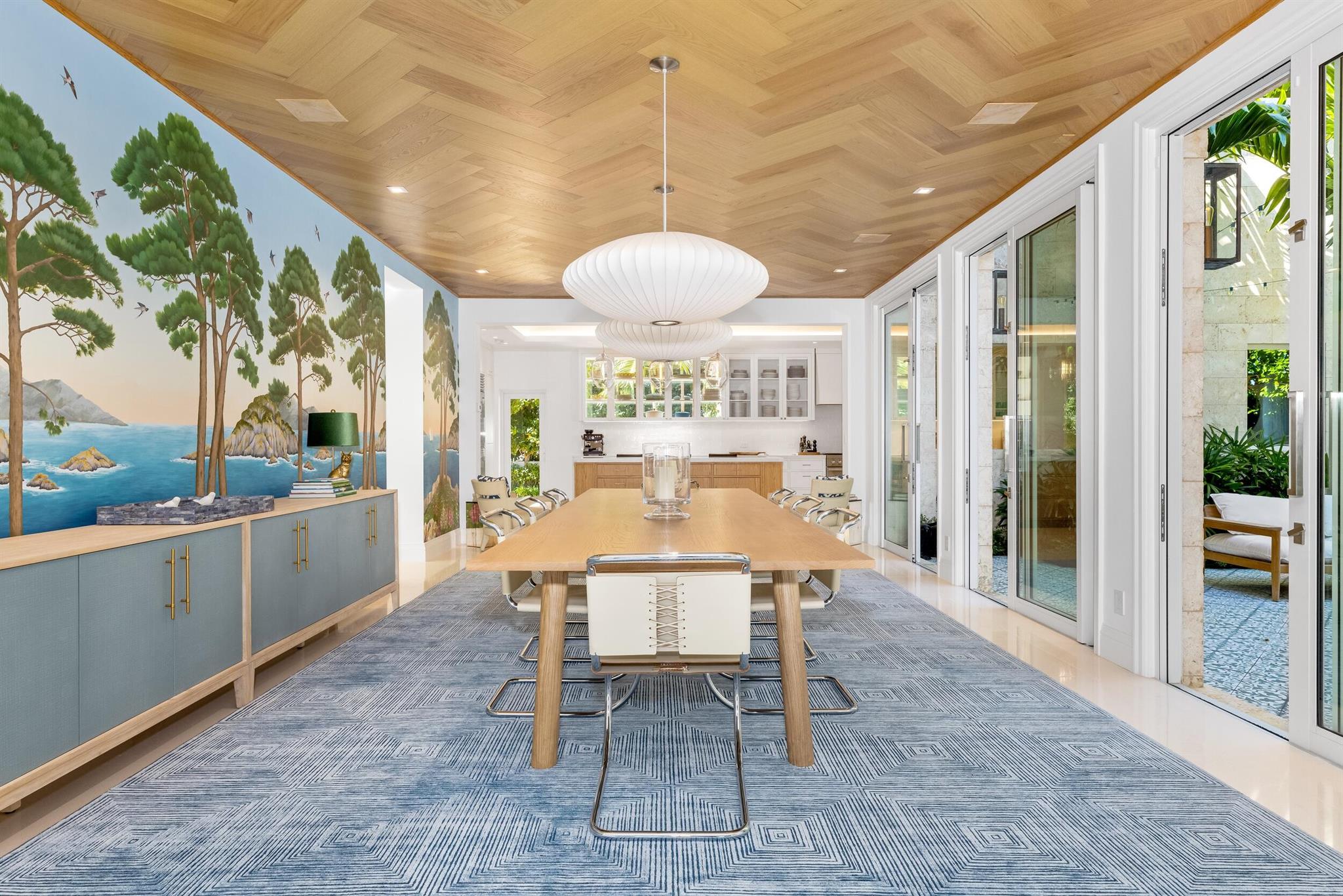 VIA VIZCAYA - Residential