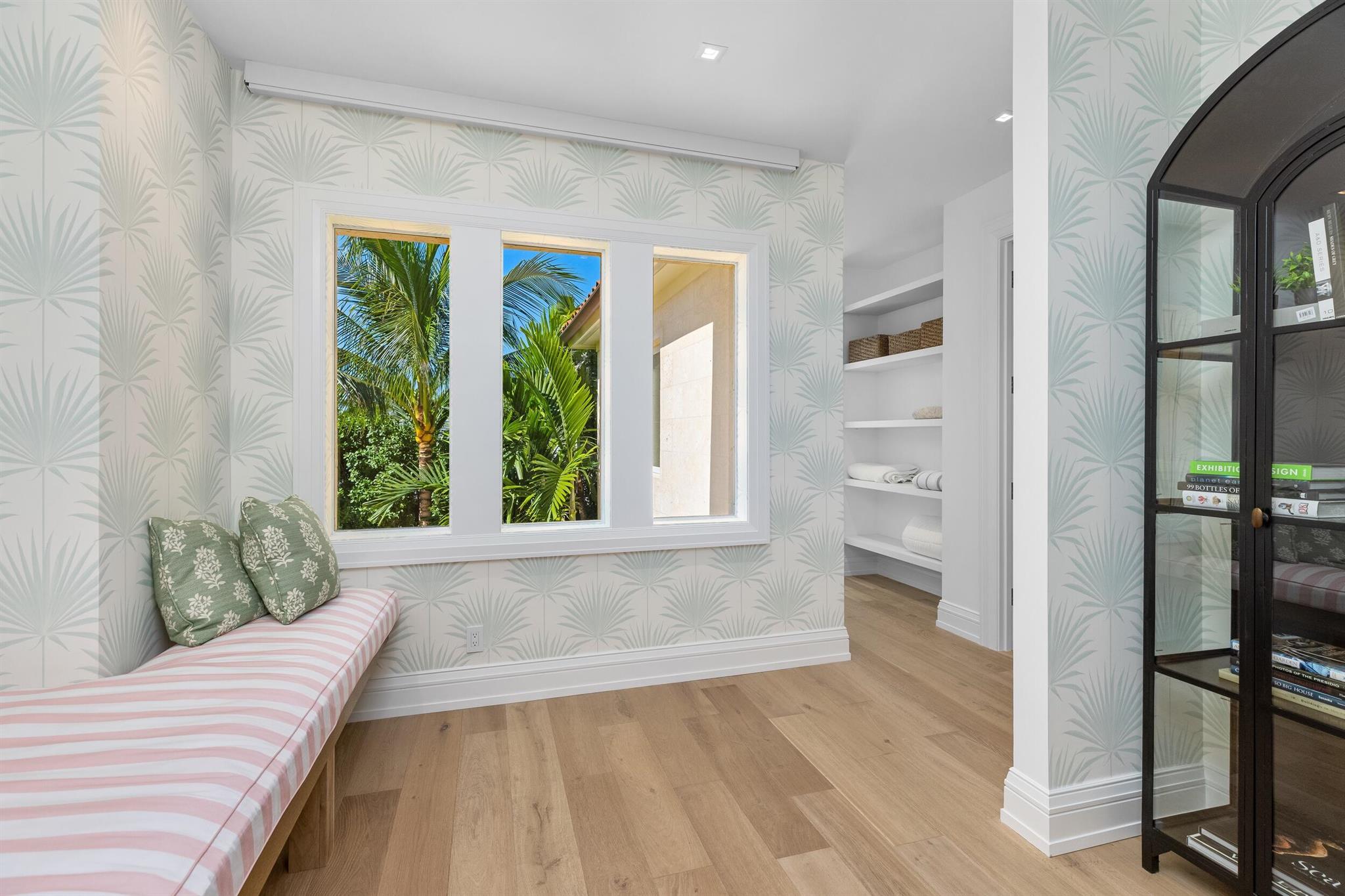 VIA VIZCAYA - Residential