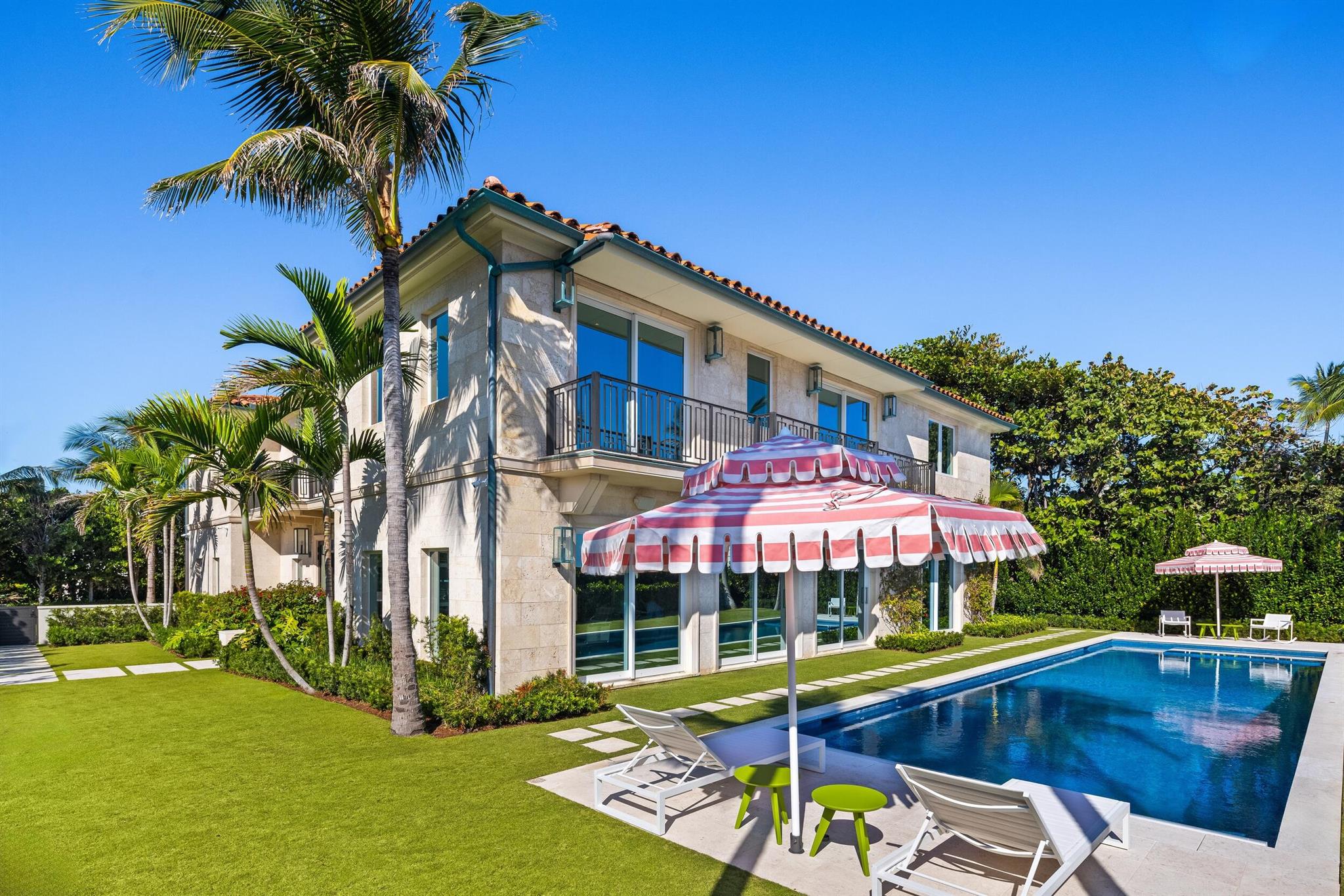 VIA VIZCAYA - Residential