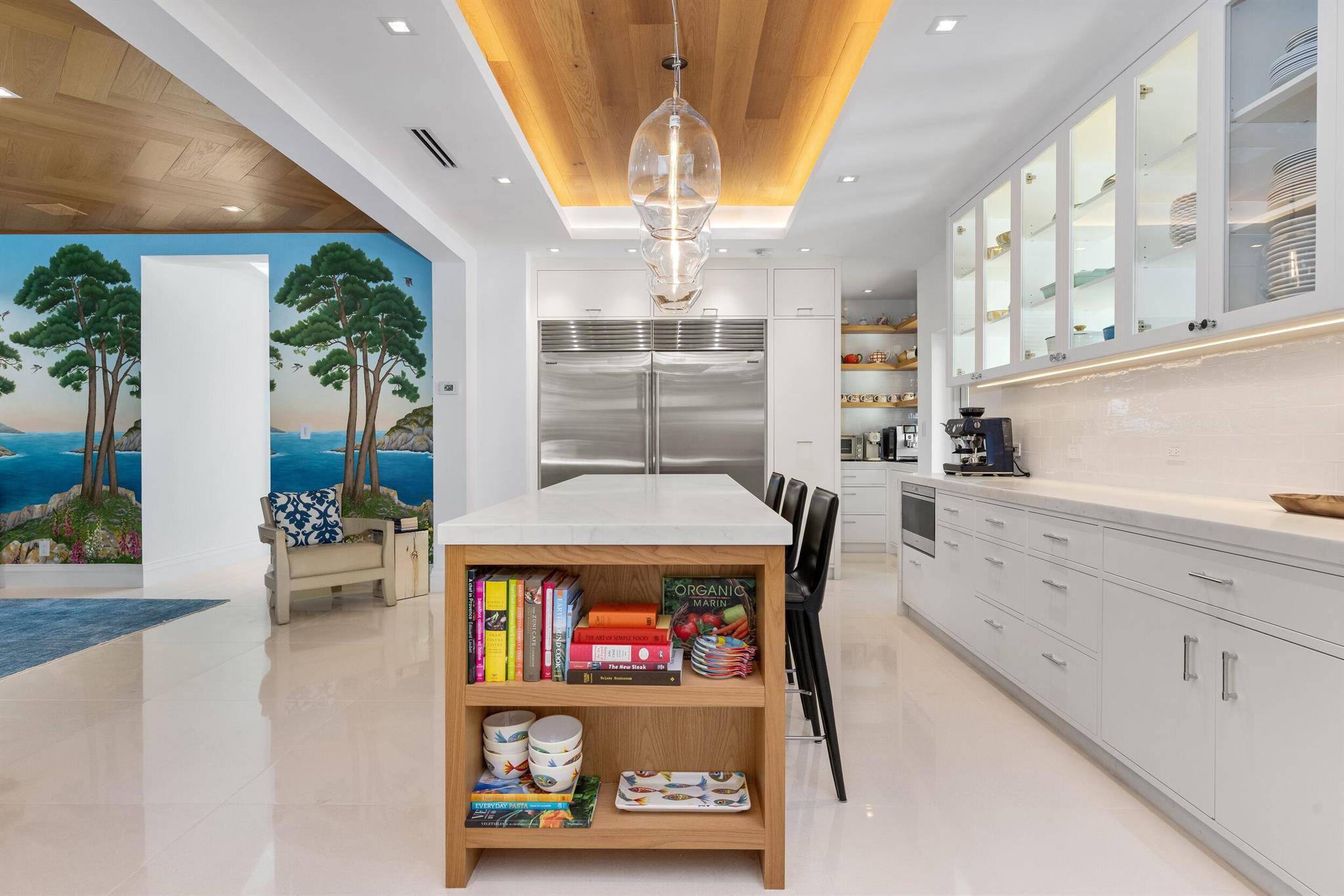 VIA VIZCAYA - Residential