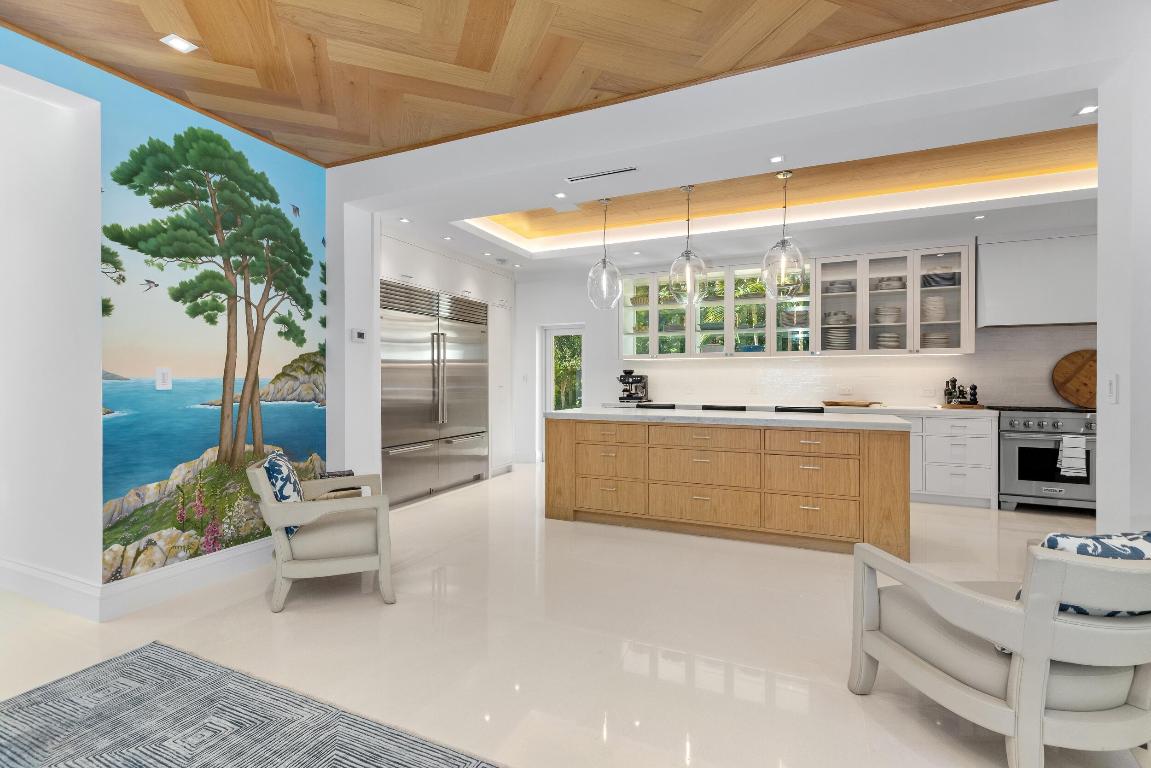 VIA VIZCAYA - Residential