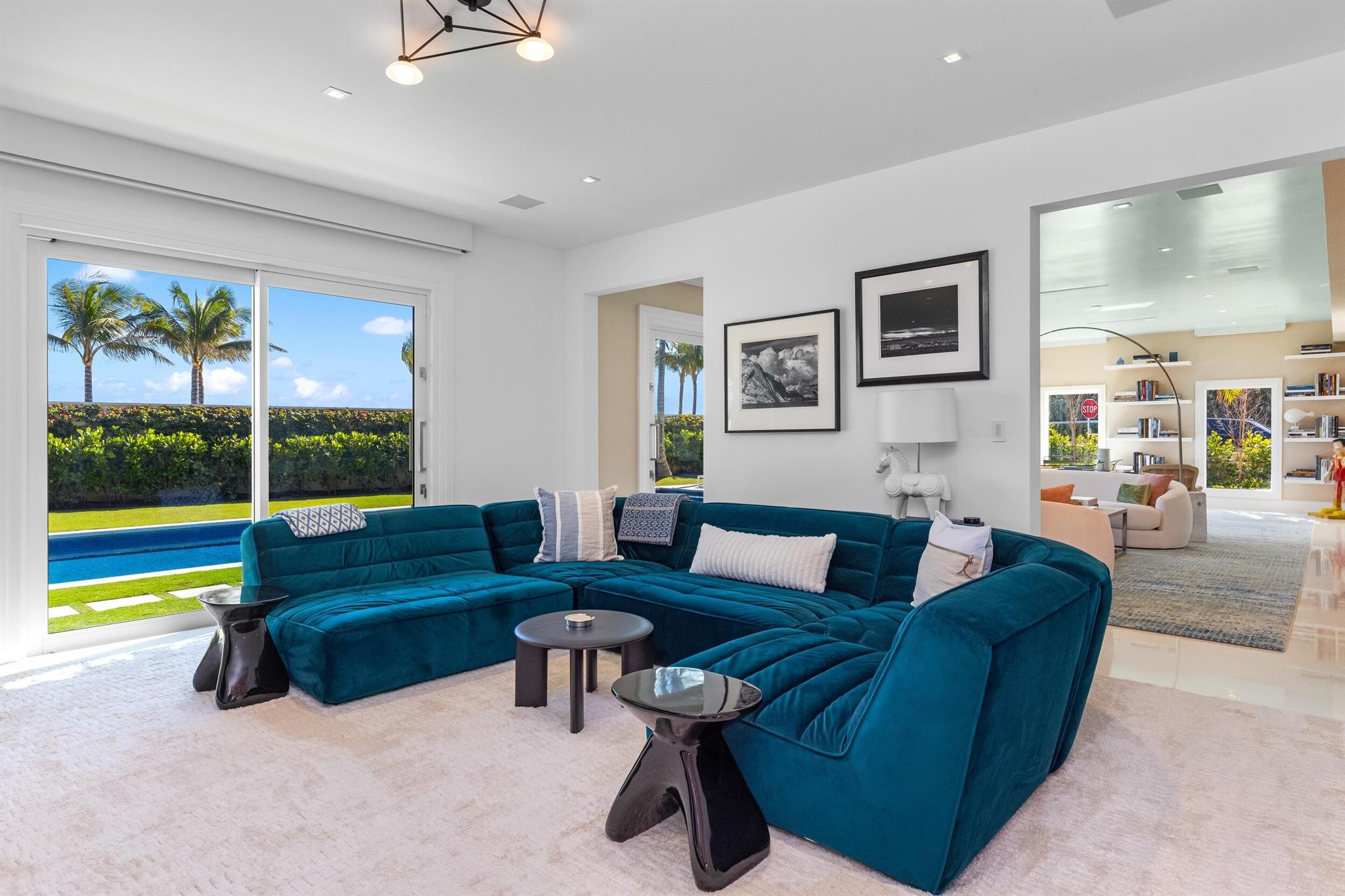 VIA VIZCAYA - Residential