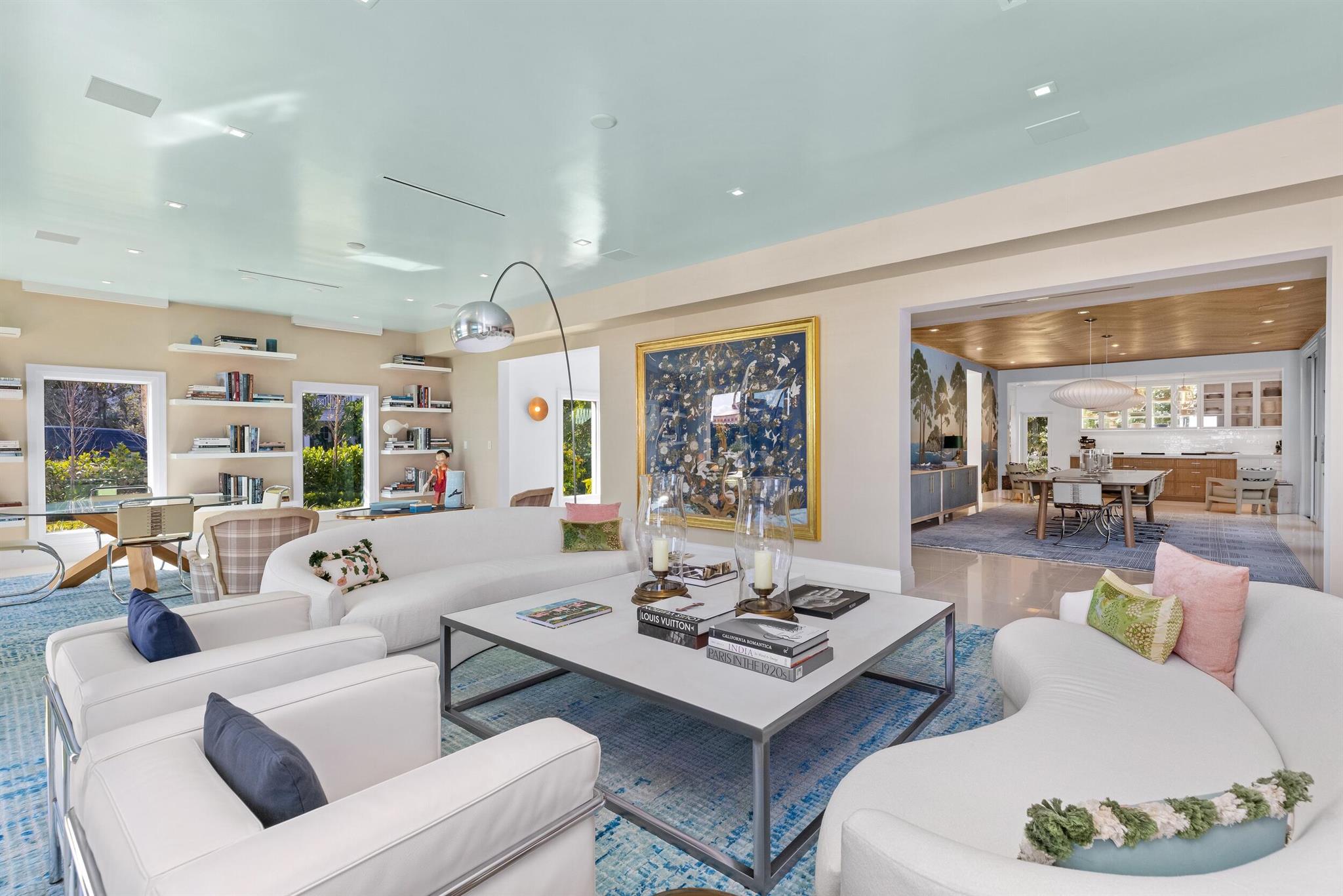 VIA VIZCAYA - Residential