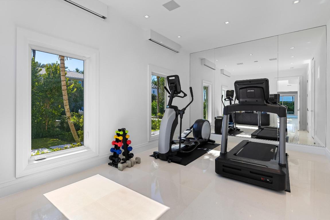 VIA VIZCAYA - Residential