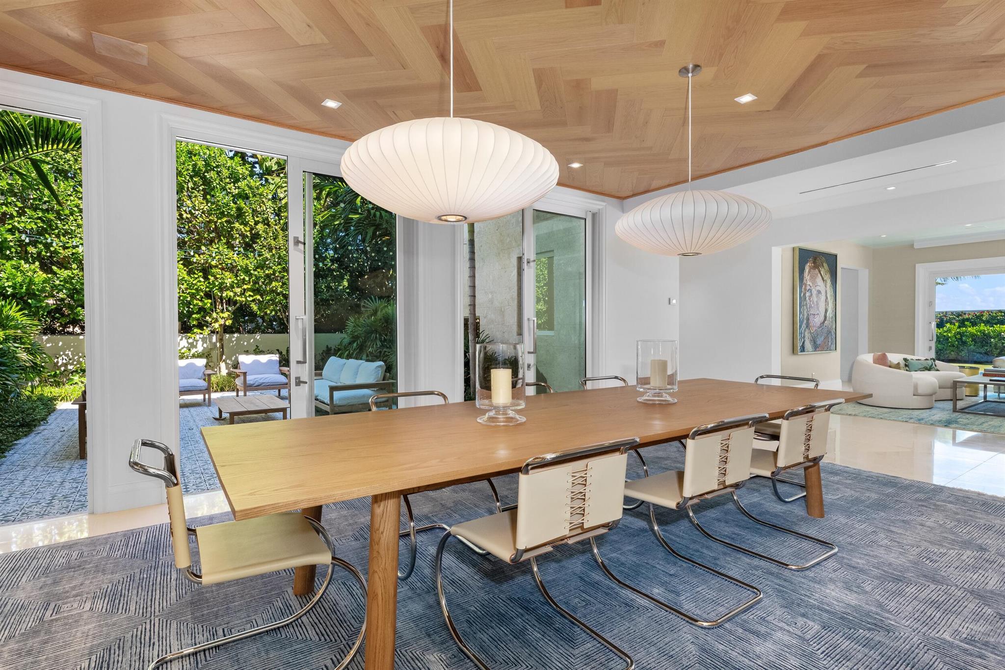 VIA VIZCAYA - Residential