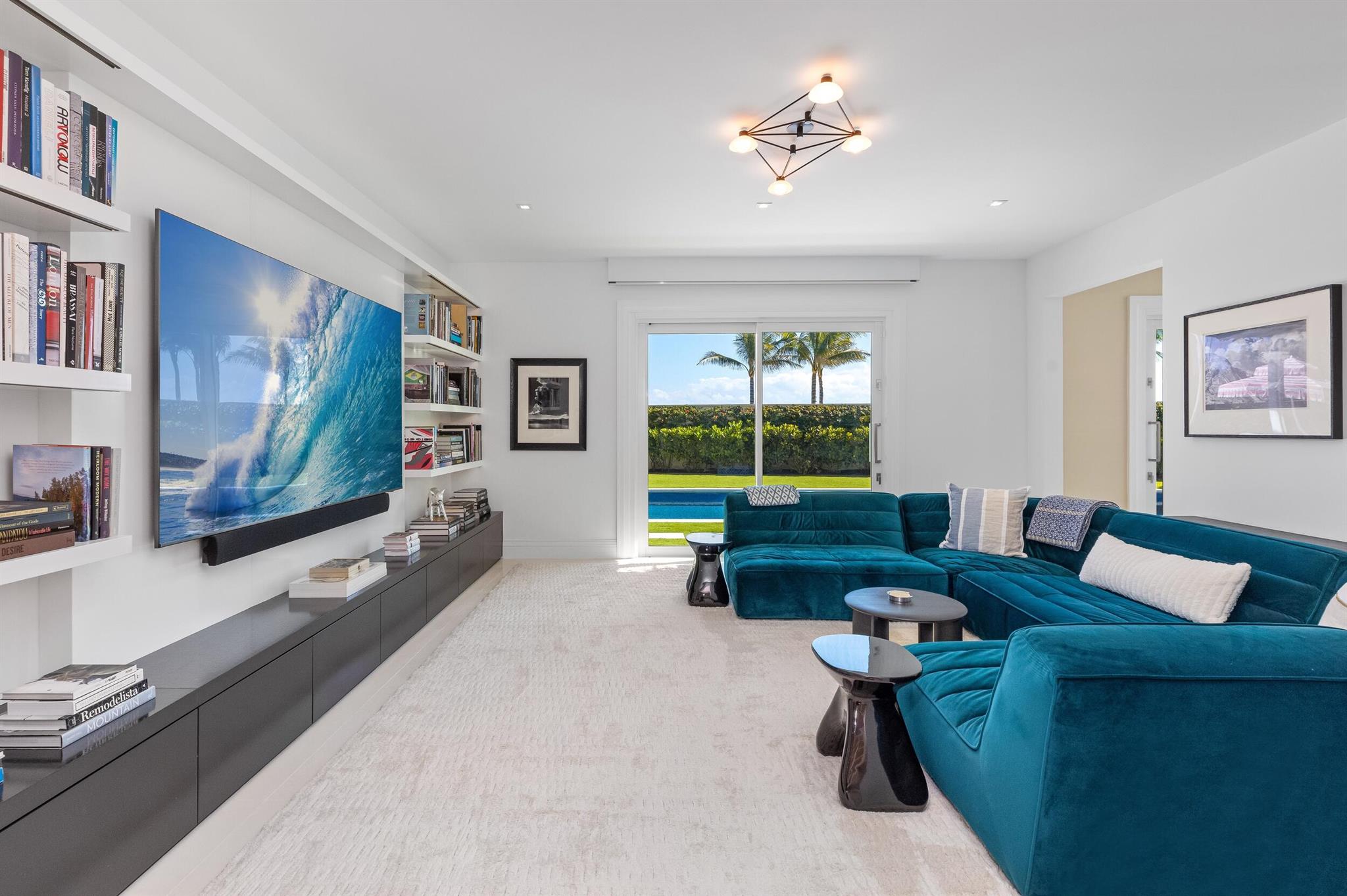 VIA VIZCAYA - Residential