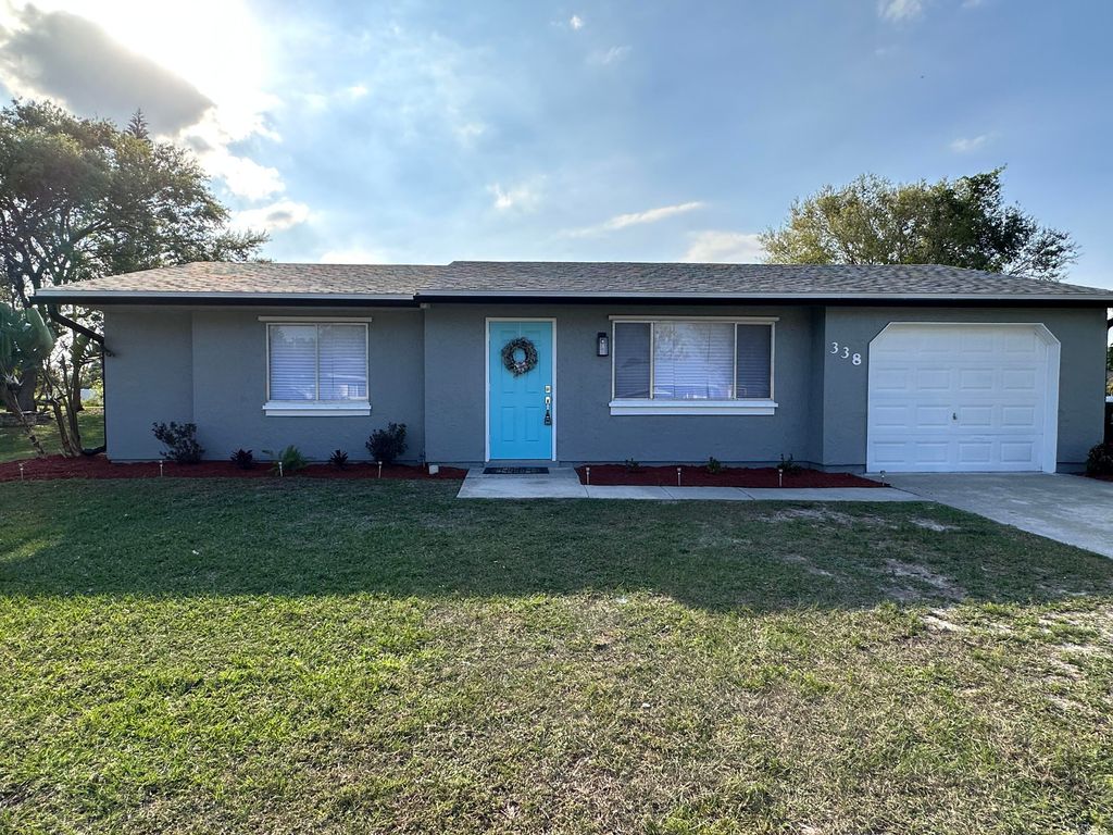 Photo of 338 SW Belmont Circle, Port Saint Lucie, FL 34953 (MLS # R10866542)