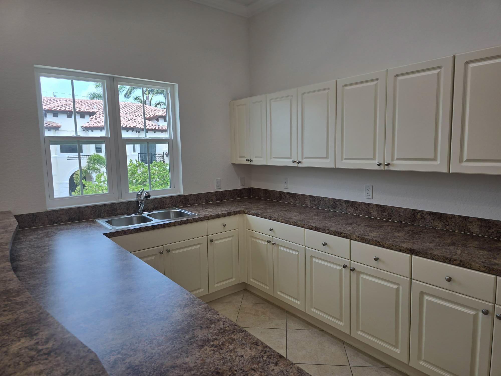 COASTAL BAY COLONY - Residential
